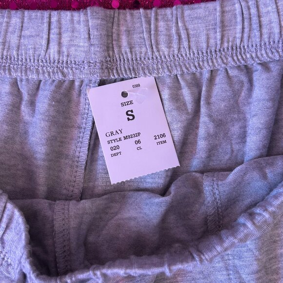 NWT light gray two piece pajama set - Picture 8 of 8